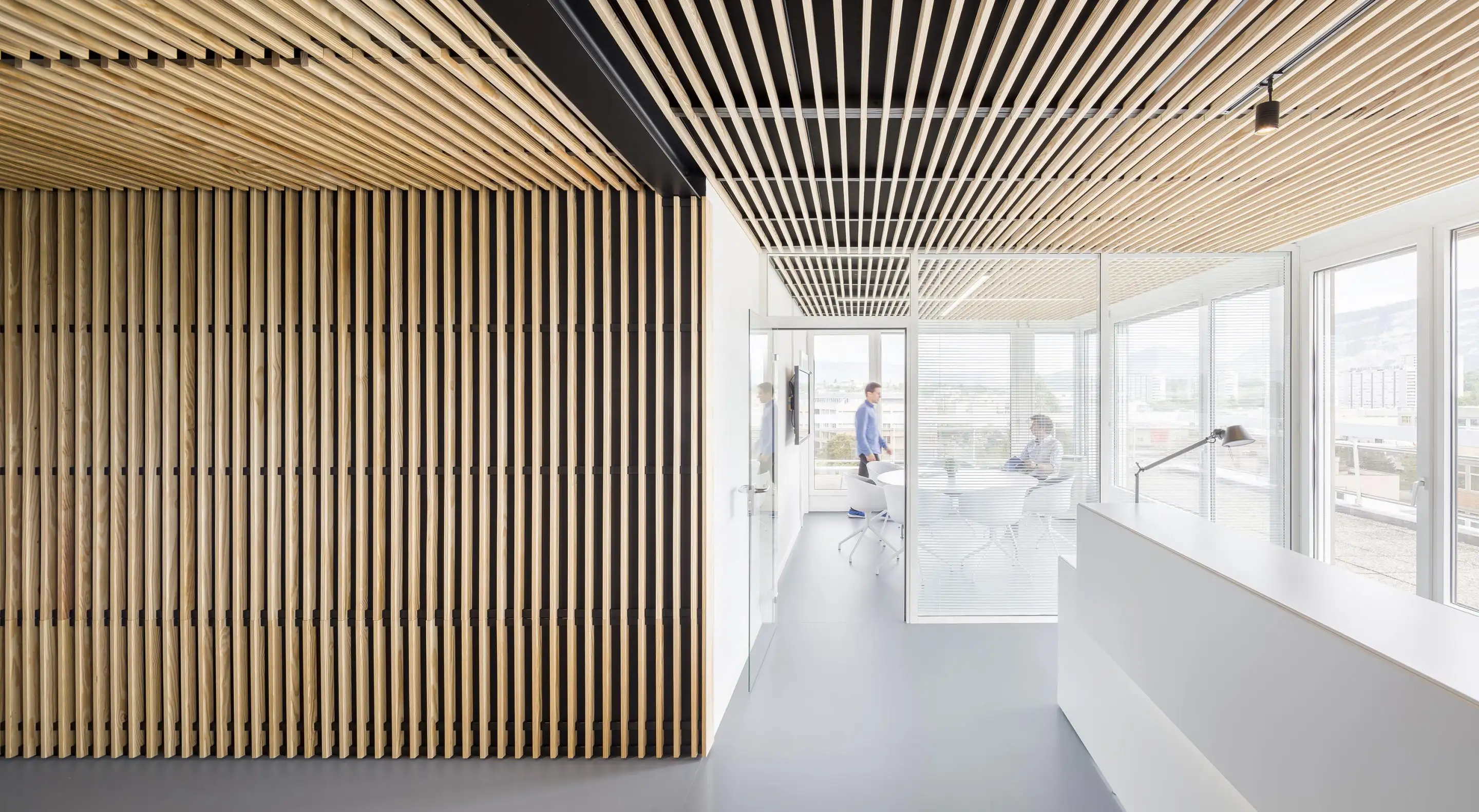 FTI Geneva workplace