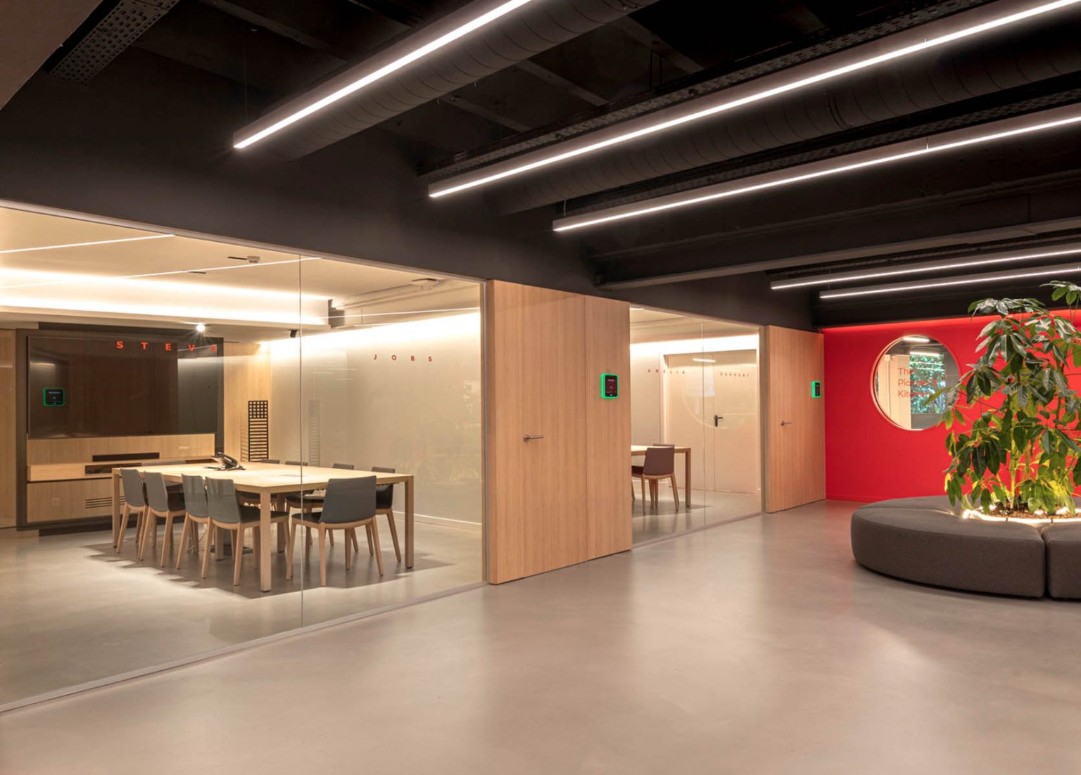 Morillas HQ by Studio Banana