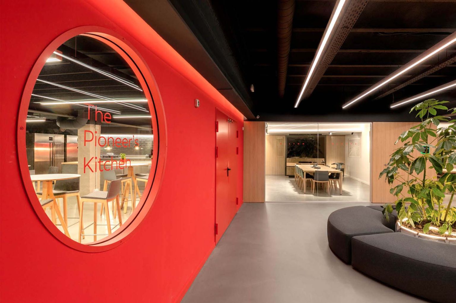 Morillas HQ by Studio Banana